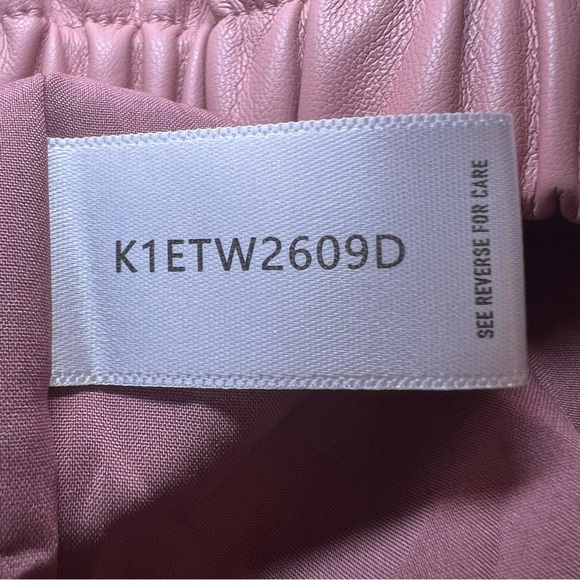 Bishop + Young NWT Women's Simone Faux Leather Feminine Pink Vest Size Large - Picture 5 of 6